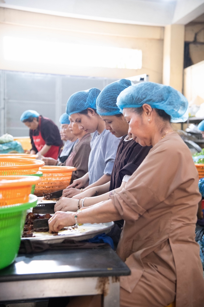 Dharma talk All sorrows disappearing thanks to the Buddha name recitations - Senior Thich Tri Hue in the 106th Seven-day Retreat