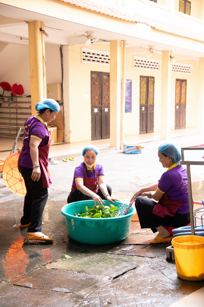 Dharma talk All sorrows disappearing thanks to the Buddha name recitations - Senior Thich Tri Hue in the 106th Seven-day Retreat