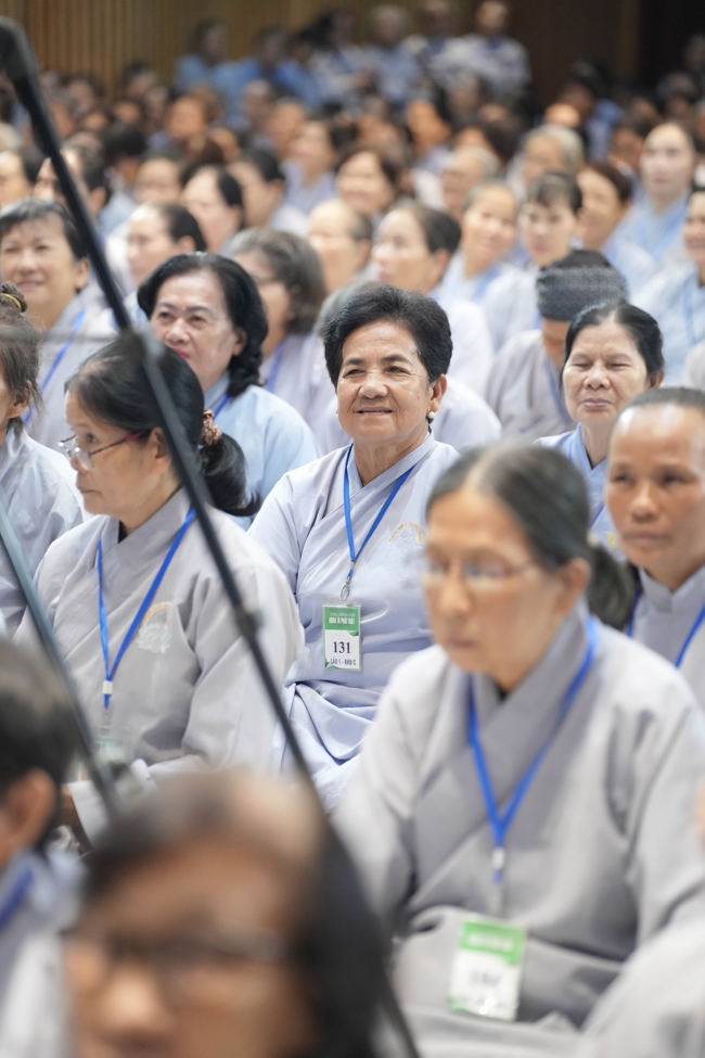 Dharma talk All sorrows disappearing thanks to the Buddha name recitations - Senior Thich Tri Hue in the 106th Seven-day Retreat