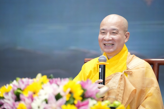 Dharma talk All sorrows disappearing thanks to the Buddha name recitations - Senior Thich Tri Hue in the 106th Seven-day Retreat