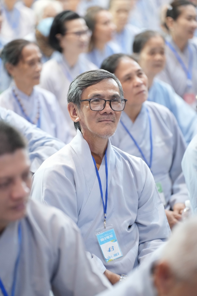 Dharma talk All sorrows disappearing thanks to the Buddha name recitations - Senior Thich Tri Hue in the 106th Seven-day Retreat