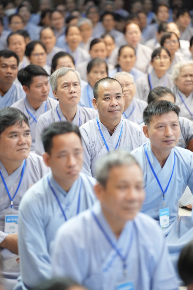 Dharma talk All sorrows disappearing thanks to the Buddha name recitations - Senior Thich Tri Hue in the 106th Seven-day Retreat