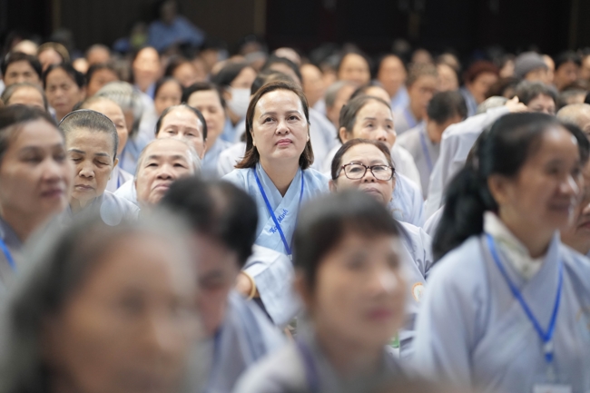 Dharma talk All sorrows disappearing thanks to the Buddha name recitations - Senior Thich Tri Hue in the 106th Seven-day Retreat