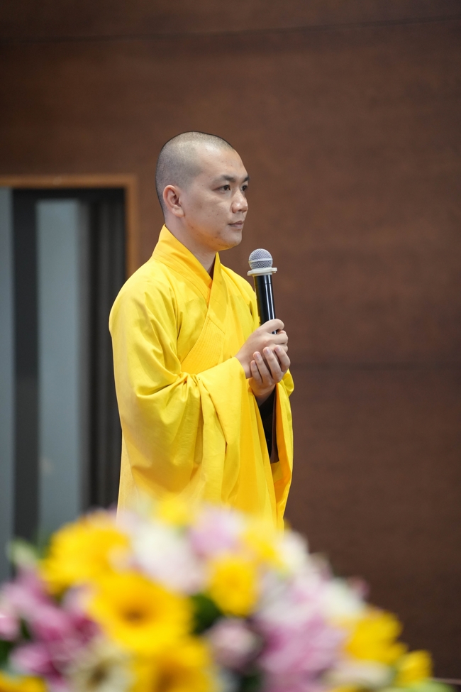 Dharma talk All sorrows disappearing thanks to the Buddha name recitations - Senior Thich Tri Hue in the 106th Seven-day Retreat