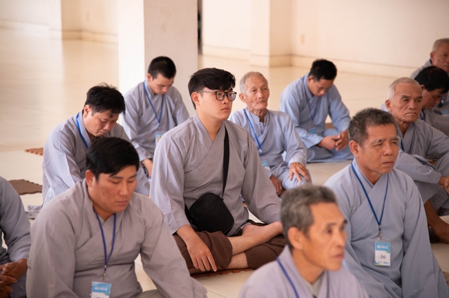 Dharma talk Peace - the path we are going on - Senior Thich Quang Thien in the 106th Seven-Day Retreat