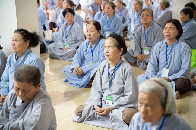 Dharma talk Peace - the path we are going on - Senior Thich Quang Thien in the 106th Seven-Day Retreat
