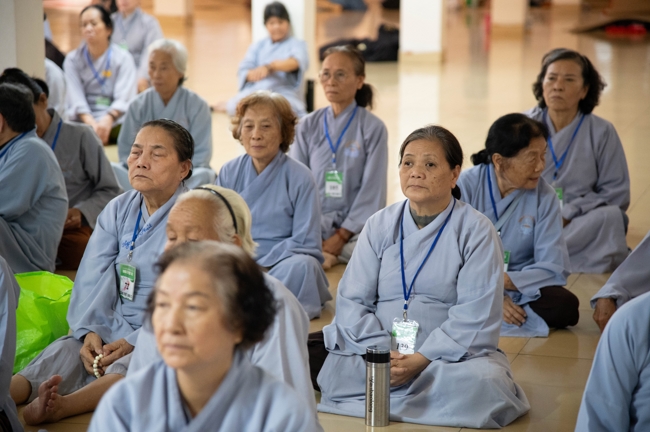Dharma talk Peace - the path we are going on - Senior Thich Quang Thien in the 106th Seven-Day Retreat