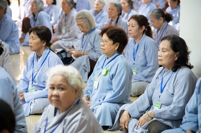 Dharma talk Peace - the path we are going on - Senior Thich Quang Thien in the 106th Seven-Day Retreat
