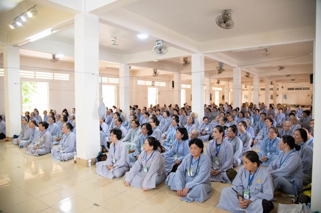 Dharma talk Peace - the path we are going on - Senior Thich Quang Thien in the 106th Seven-Day Retreat