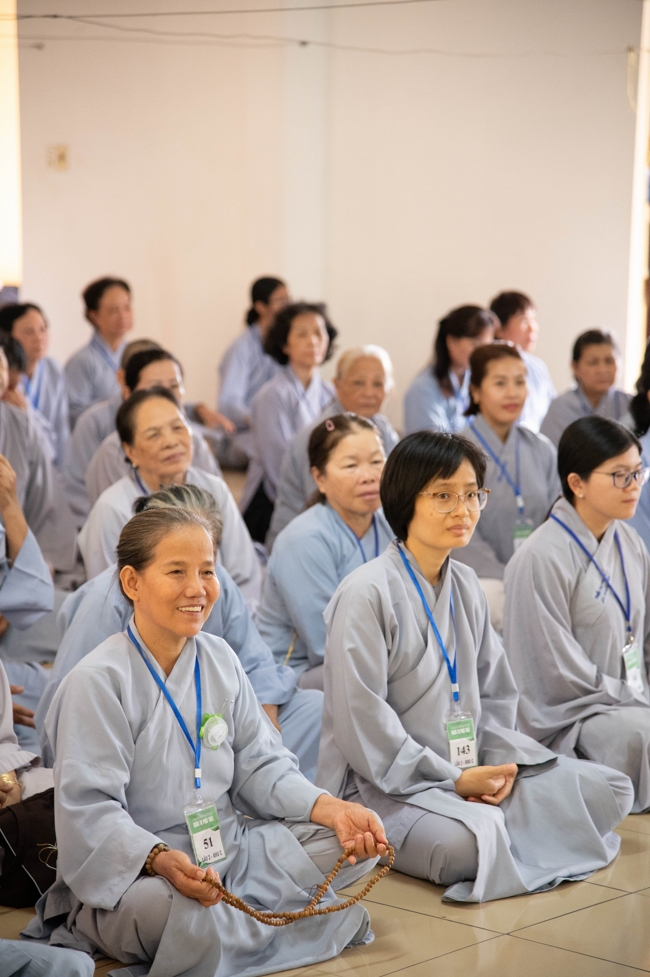 Dharma talk Peace - the path we are going on - Senior Thich Quang Thien in the 106th Seven-Day Retreat