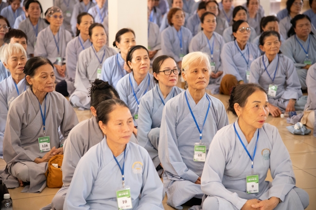 Dharma talk Peace - the path we are going on - Senior Thich Quang Thien in the 106th Seven-Day Retreat