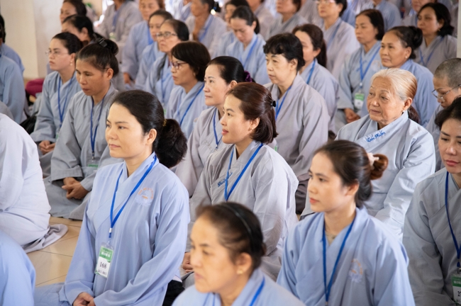 Dharma talk Peace - the path we are going on - Senior Thich Quang Thien in the 106th Seven-Day Retreat