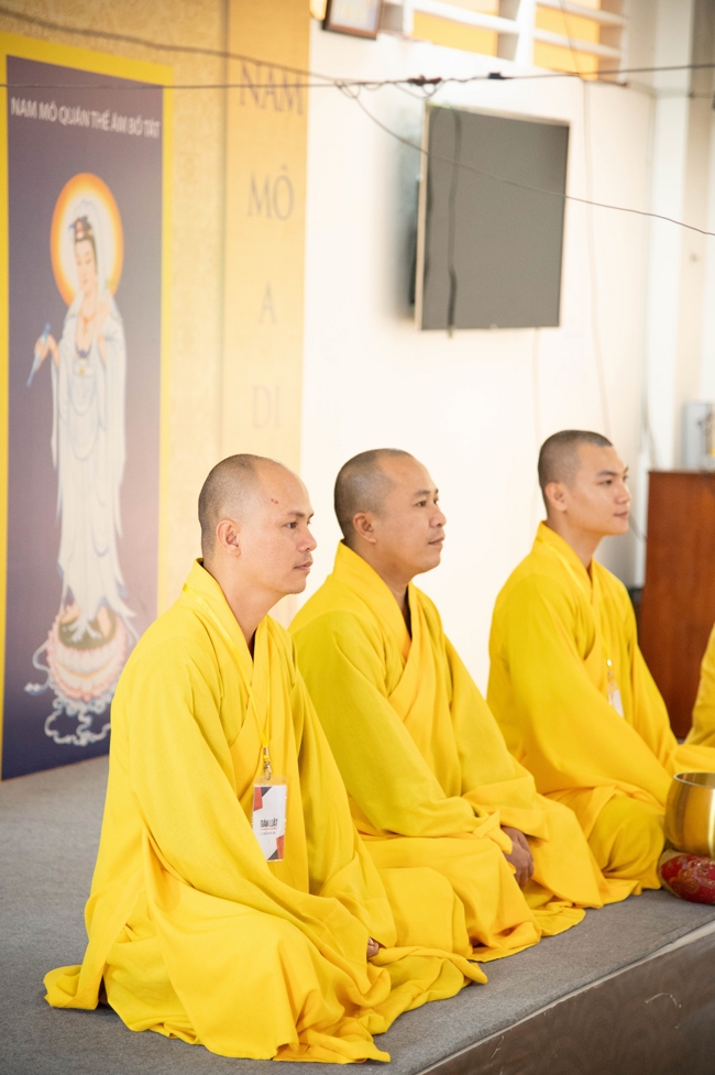 Dharma talk Peace - the path we are going on - Senior Thich Quang Thien in the 106th Seven-Day Retreat