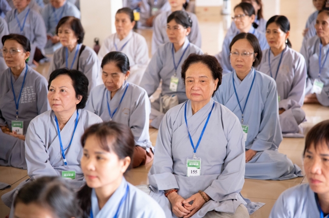 Dharma talk Peace - the path we are going on - Senior Thich Quang Thien in the 106th Seven-Day Retreat