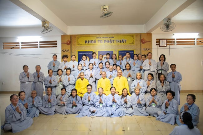 Dharma talk Peace - the path we are going on - Senior Thich Quang Thien in the 106th Seven-Day Retreat