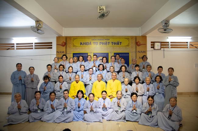 Dharma talk Peace - the path we are going on - Senior Thich Quang Thien in the 106th Seven-Day Retreat