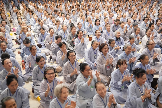 Dharma talk Peace - the path we are going on - Senior Thich Quang Thien in the 106th Seven-Day Retreat
