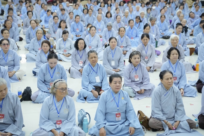 Dharma talk Peace - the path we are going on - Senior Thich Quang Thien in the 106th Seven-Day Retreat