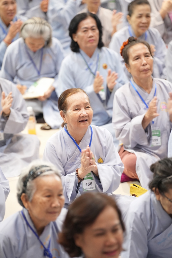 Dharma talk Peace - the path we are going on - Senior Thich Quang Thien in the 106th Seven-Day Retreat