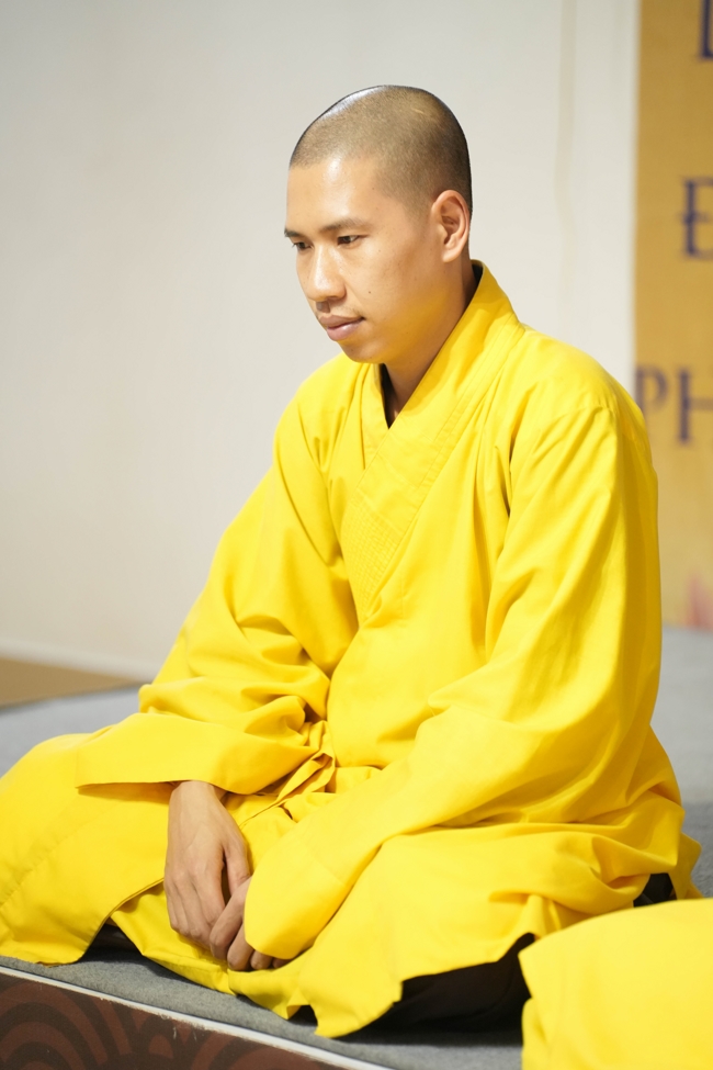 Dharma talk Peace - the path we are going on - Senior Thich Quang Thien in the 106th Seven-Day Retreat