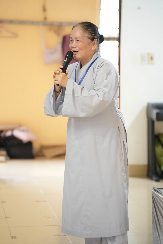 Dharma talk Peace - the path we are going on - Senior Thich Quang Thien in the 106th Seven-Day Retreat