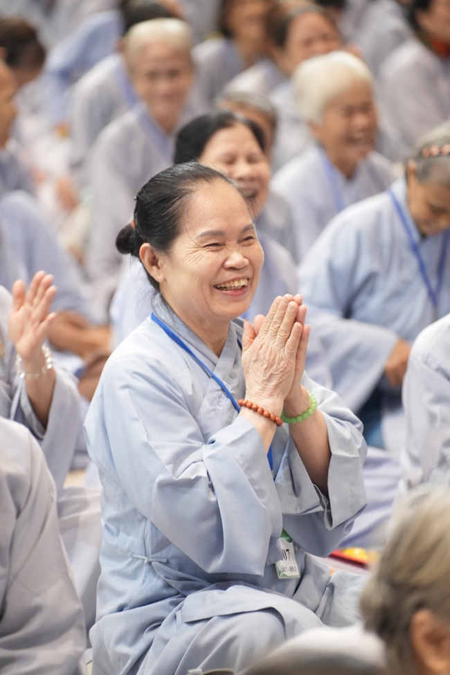 Dharma talk Peace - the path we are going on - Senior Thich Quang Thien in the 106th Seven-Day Retreat