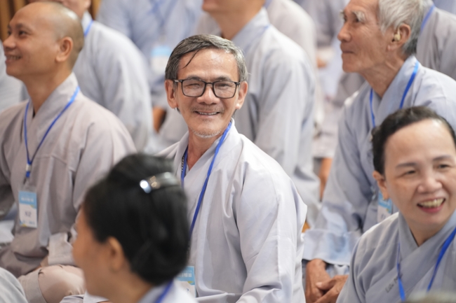 Dharma talk Peace - the path we are going on - Senior Thich Quang Thien in the 106th Seven-Day Retreat