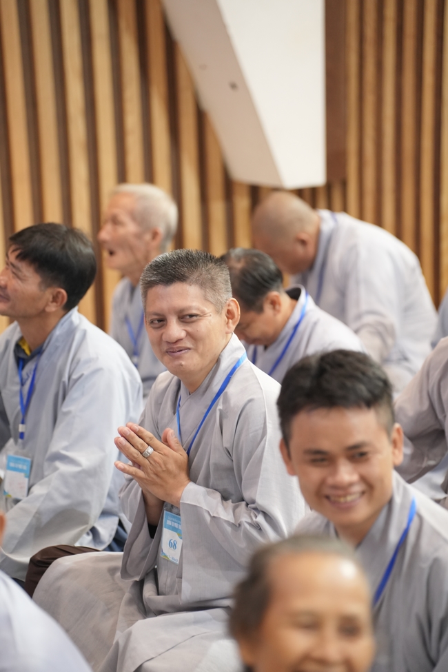 Dharma talk Peace - the path we are going on - Senior Thich Quang Thien in the 106th Seven-Day Retreat