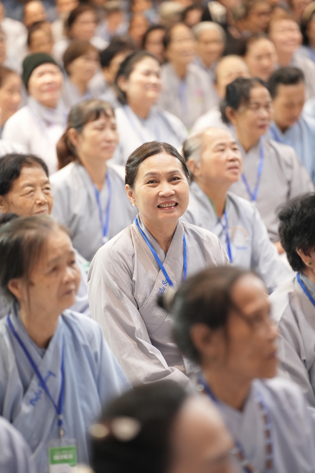 Dharma talk Peace - the path we are going on - Senior Thich Quang Thien in the 106th Seven-Day Retreat