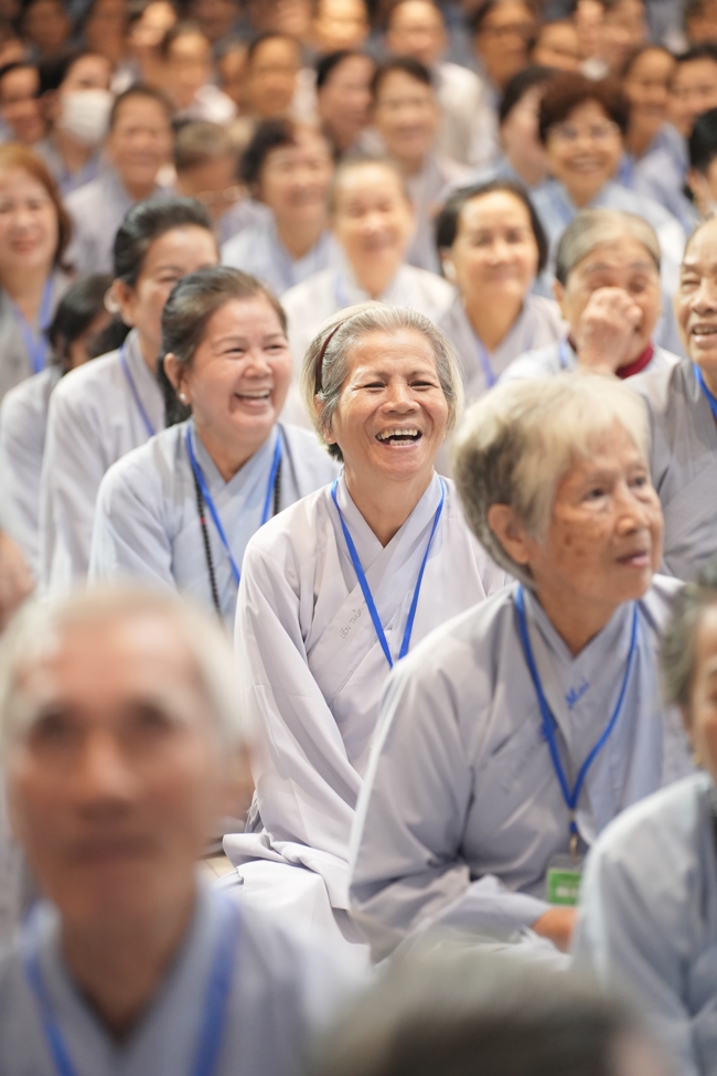 Dharma talk Peace - the path we are going on - Senior Thich Quang Thien in the 106th Seven-Day Retreat