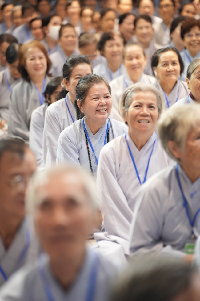 Dharma talk Peace - the path we are going on - Senior Thich Quang Thien in the 106th Seven-Day Retreat