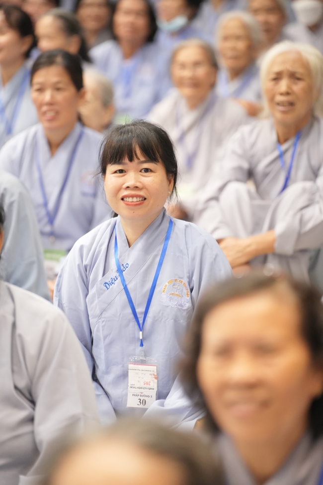 Dharma talk Peace - the path we are going on - Senior Thich Quang Thien in the 106th Seven-Day Retreat