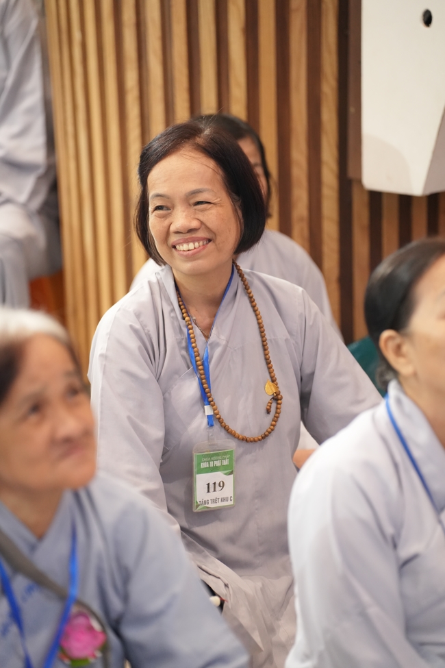 Dharma talk Peace - the path we are going on - Senior Thich Quang Thien in the 106th Seven-Day Retreat