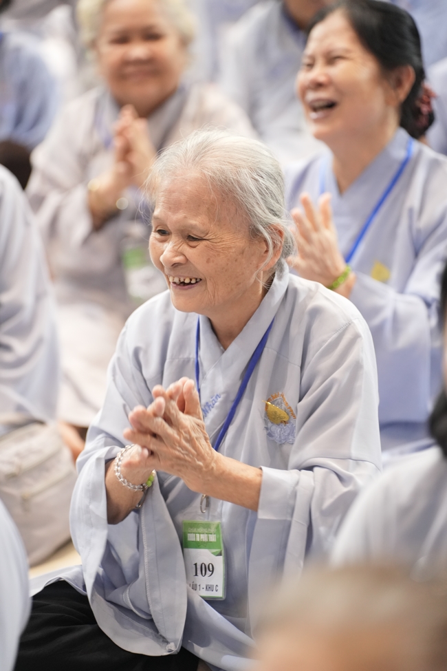 Dharma talk Peace - the path we are going on - Senior Thich Quang Thien in the 106th Seven-Day Retreat