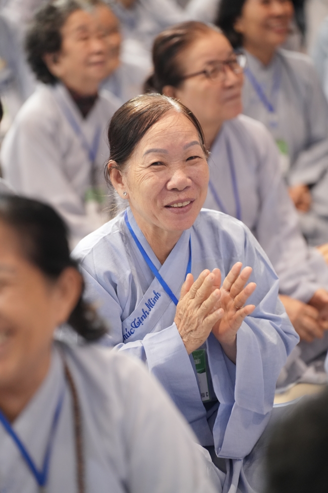 Dharma talk Peace - the path we are going on - Senior Thich Quang Thien in the 106th Seven-Day Retreat