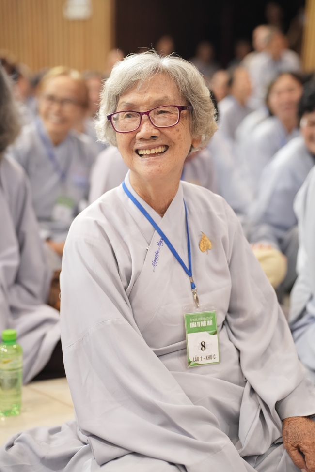 Dharma talk Peace - the path we are going on - Senior Thich Quang Thien in the 106th Seven-Day Retreat