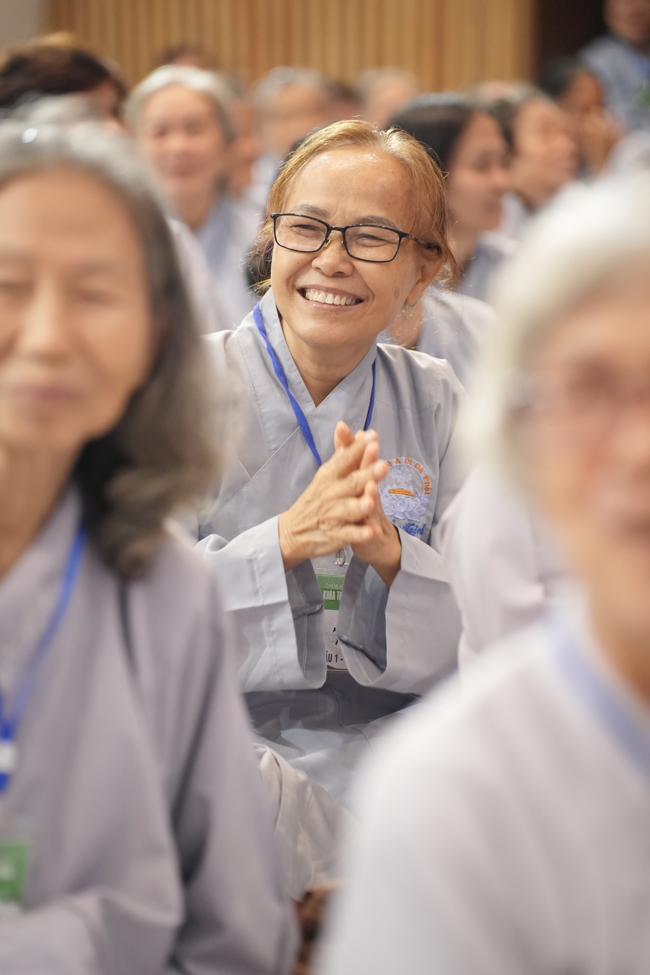 Dharma talk Peace - the path we are going on - Senior Thich Quang Thien in the 106th Seven-Day Retreat