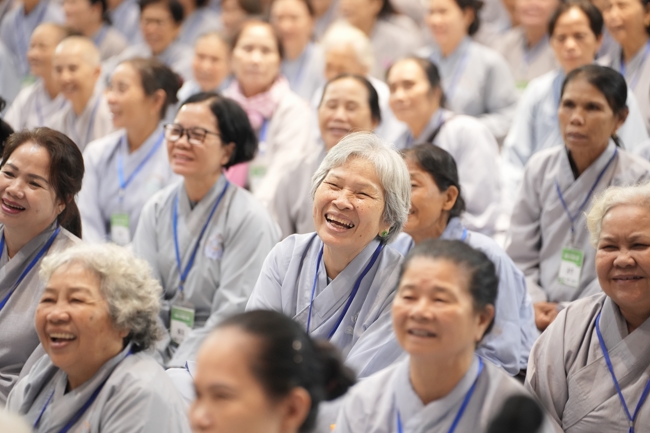 Dharma talk Peace - the path we are going on - Senior Thich Quang Thien in the 106th Seven-Day Retreat