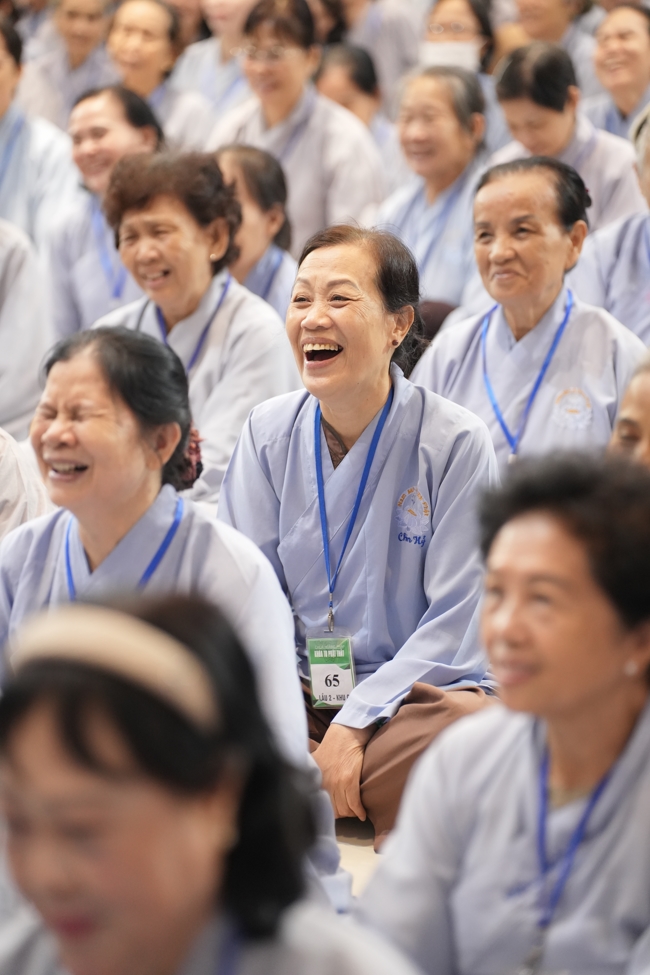Dharma talk Peace - the path we are going on - Senior Thich Quang Thien in the 106th Seven-Day Retreat