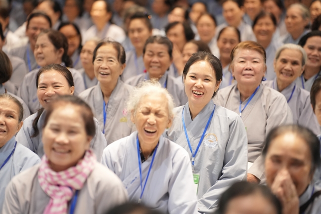Dharma talk Peace - the path we are going on - Senior Thich Quang Thien in the 106th Seven-Day Retreat