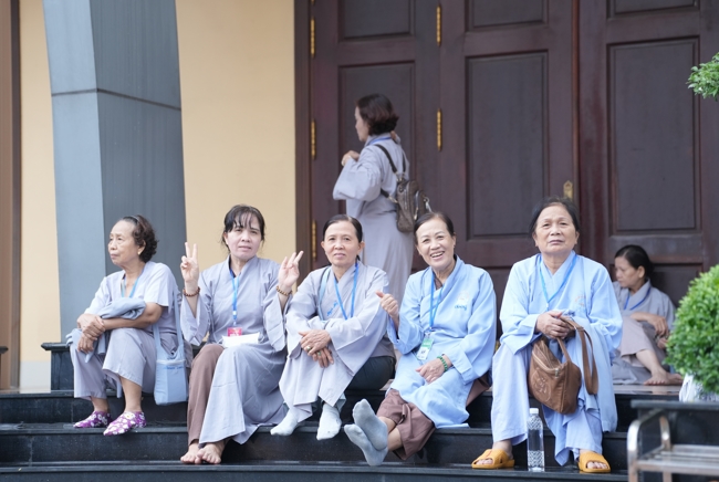 Dharma talk Peace - the path we are going on - Senior Thich Quang Thien in the 106th Seven-Day Retreat