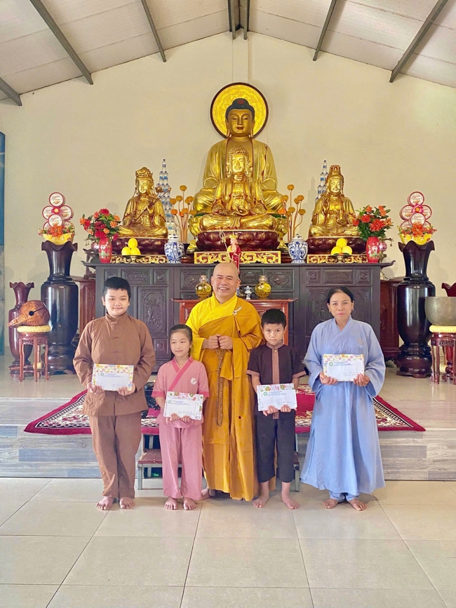 One - Day Practice at Dong Cao pagoda, Thanh Hoa