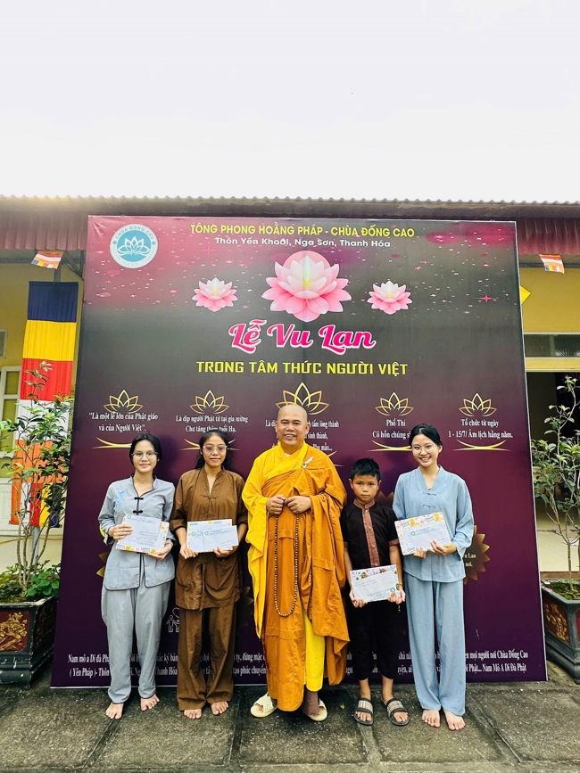 One - Day Practice at Dong Cao pagoda, Thanh Hoa