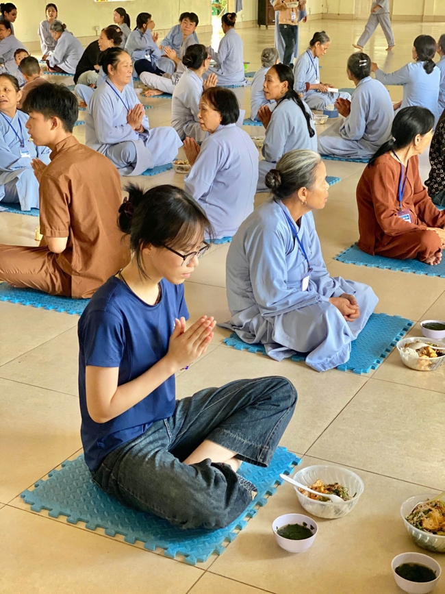 One - Day Practice at Dong Cao pagoda, Thanh Hoa