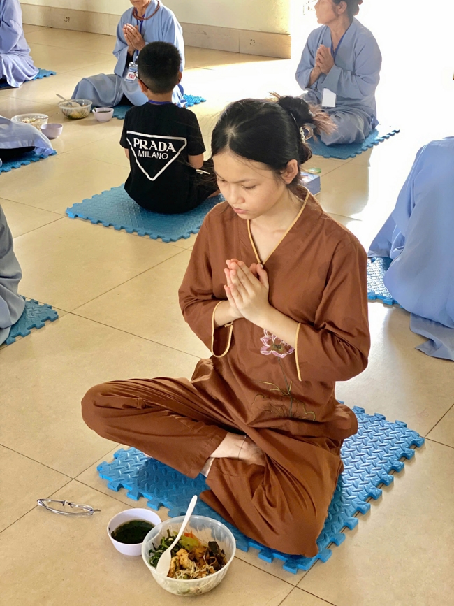 One - Day Practice at Dong Cao pagoda, Thanh Hoa