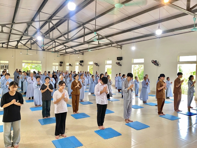 One - Day Practice at Dong Cao pagoda, Thanh Hoa