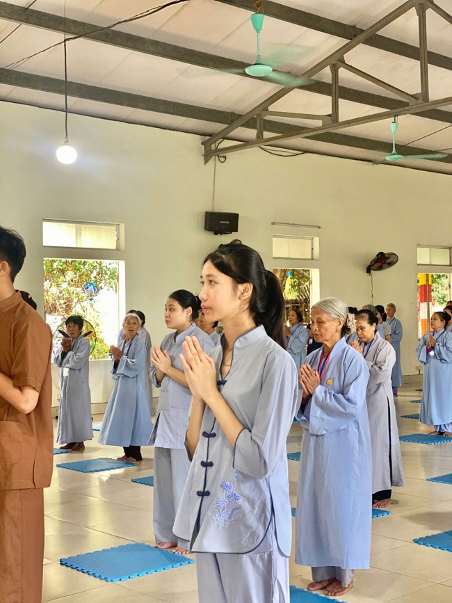One - Day Practice at Dong Cao pagoda, Thanh Hoa