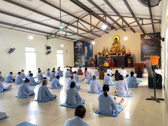 One - Day Practice at Dong Cao pagoda, Thanh Hoa