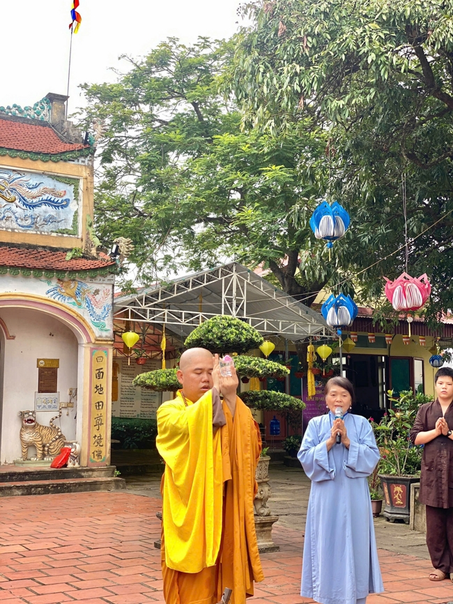 One - Day Practice at Dong Cao pagoda, Thanh Hoa