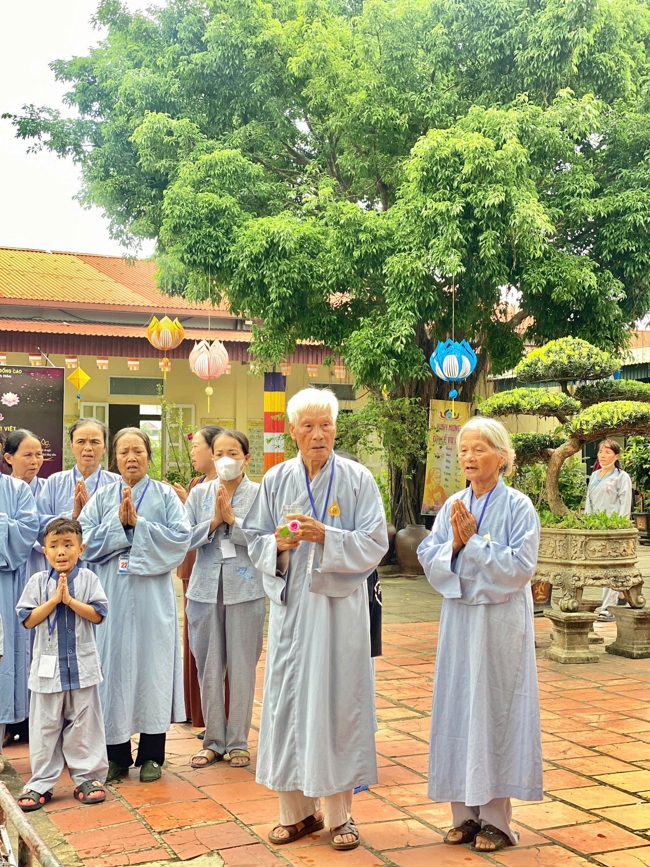 One - Day Practice at Dong Cao pagoda, Thanh Hoa